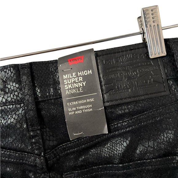 NWT LEVI’S Mile Snake Print High Super Skinny Pants - Picture 11 of 15